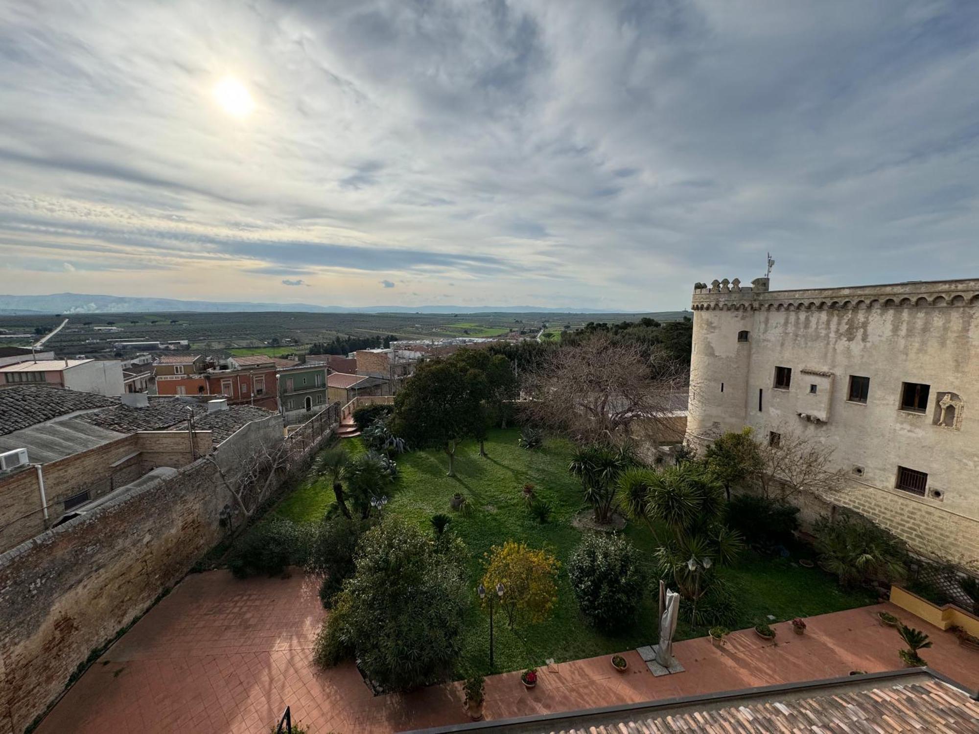 B&B Palazzo Croghan Torre Maggiore Extérieur photo