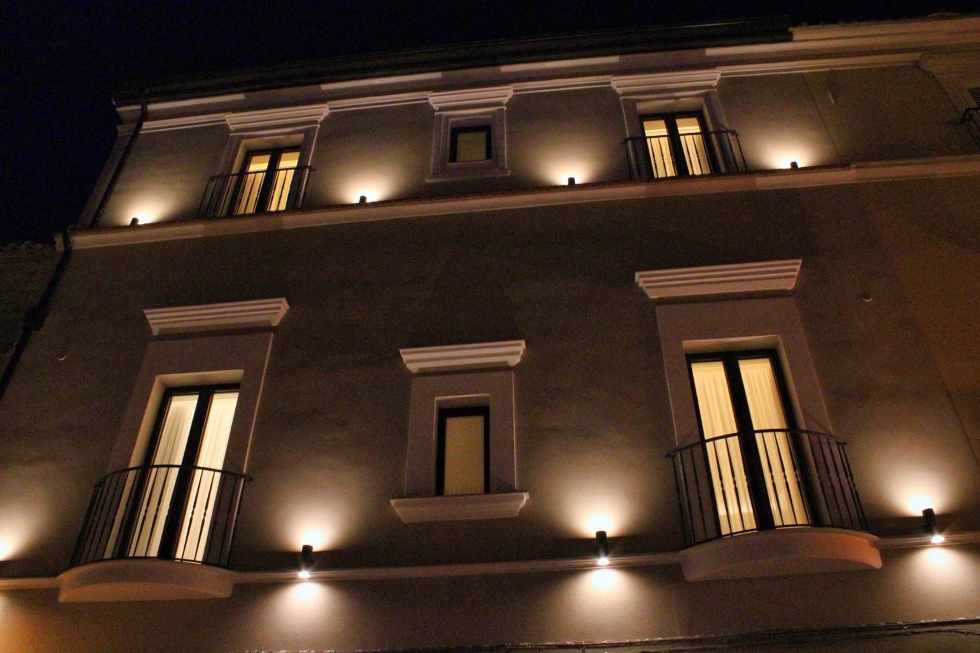 B&B Palazzo Croghan Torre Maggiore Extérieur photo
