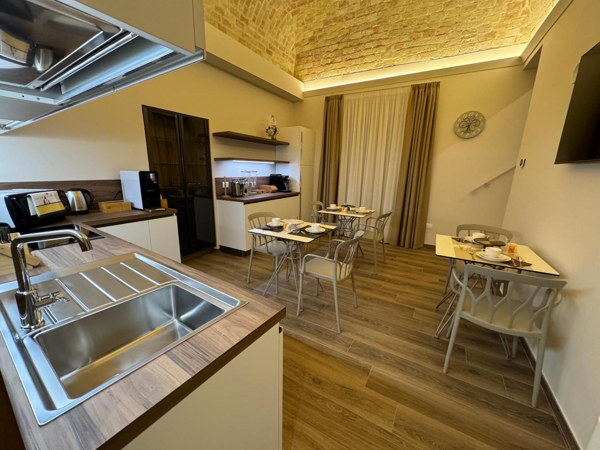 B&B Palazzo Croghan Torre Maggiore Extérieur photo