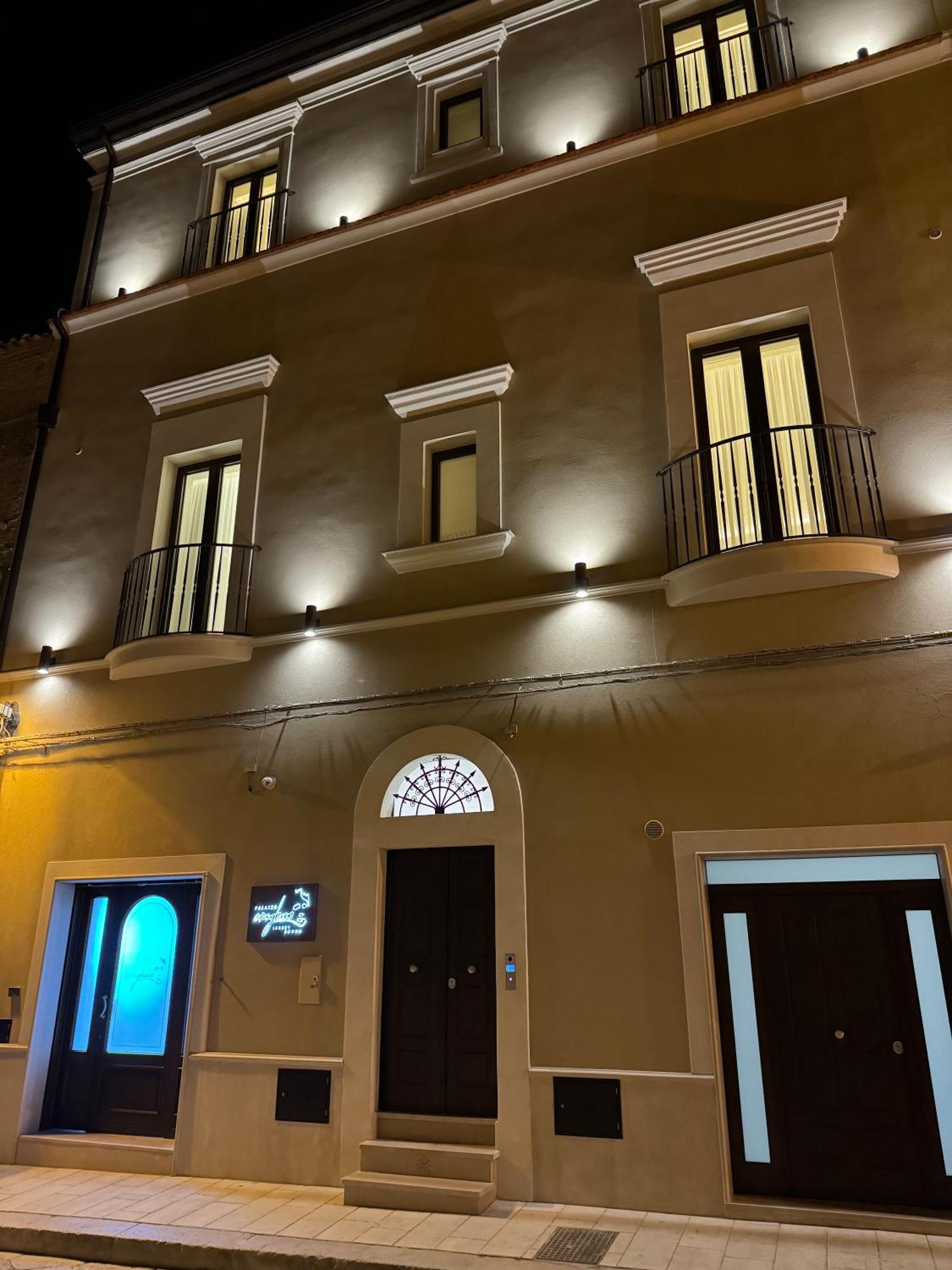 B&B Palazzo Croghan Torre Maggiore Extérieur photo