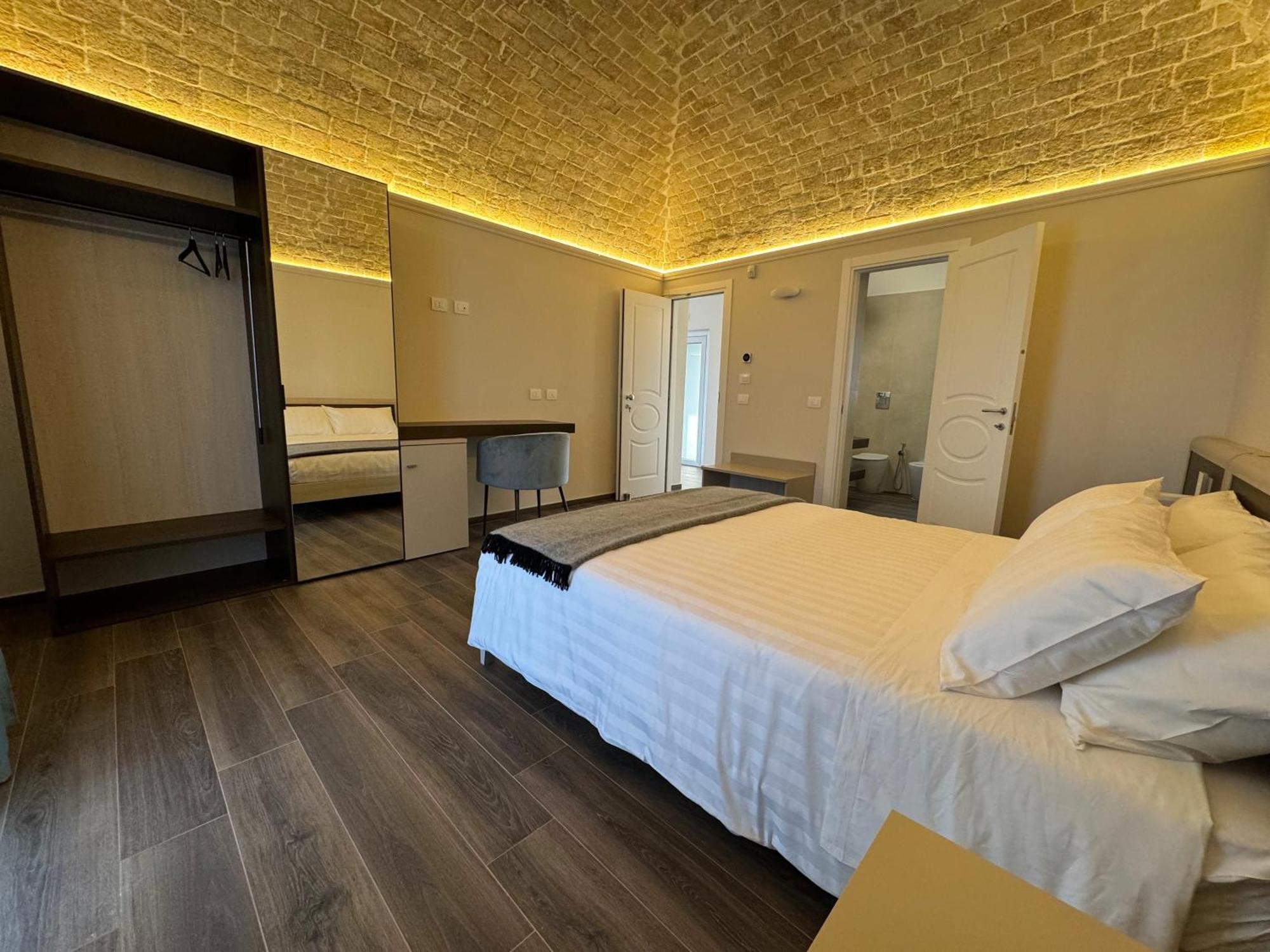 B&B Palazzo Croghan Torre Maggiore Extérieur photo
