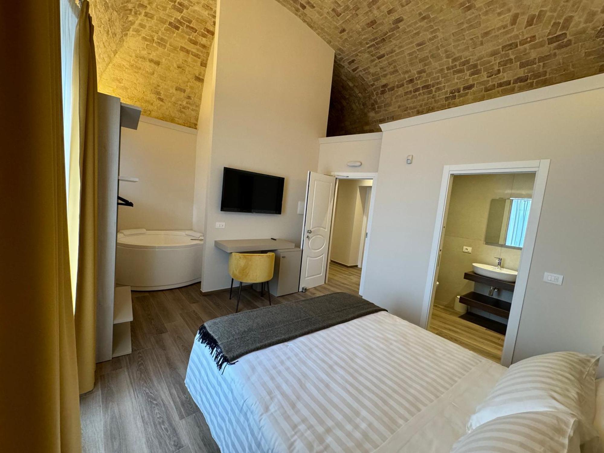 B&B Palazzo Croghan Torre Maggiore Extérieur photo