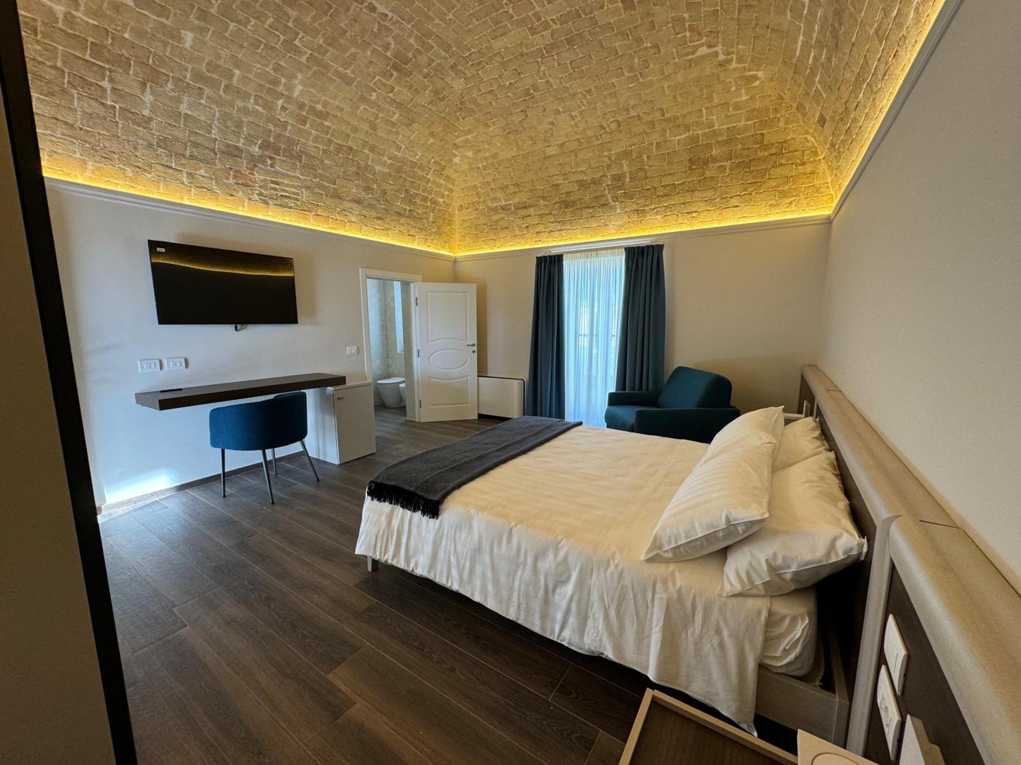 B&B Palazzo Croghan Torre Maggiore Extérieur photo